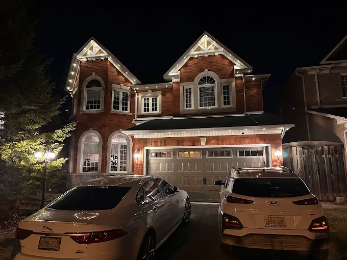 GTA home with permanent outdoor LED lighting in purple at night installed by Toronto Glow