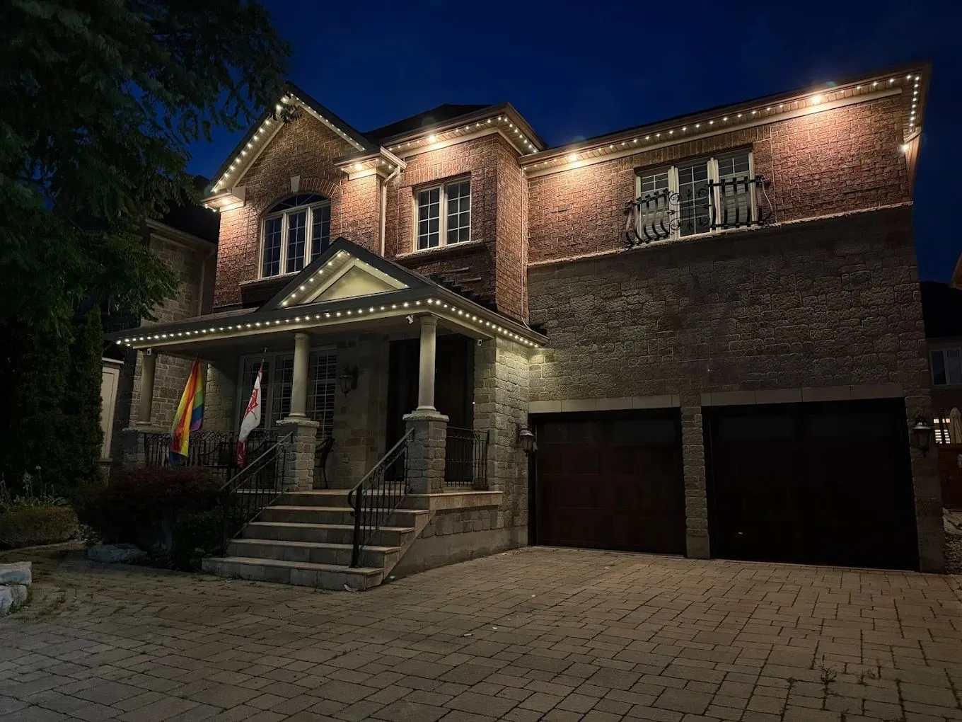GTA home with permanent soffit lighting in warm white installed by Toronto Glow